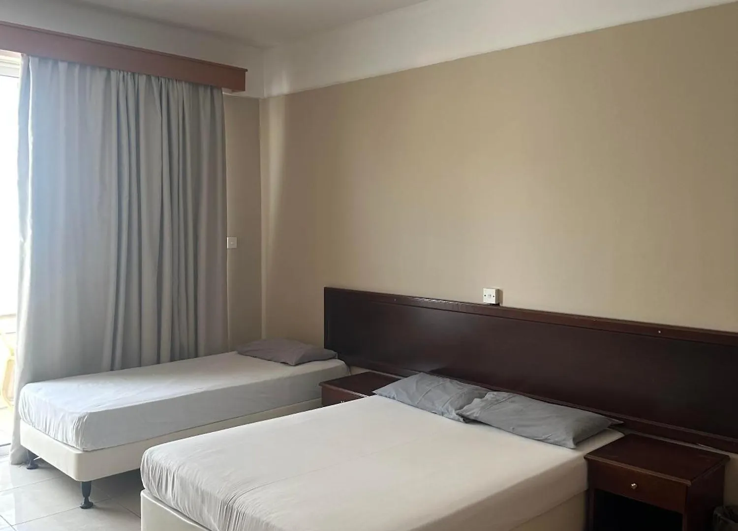 Ellis Hotel Apartments Larnaca 0*,  Cyprus